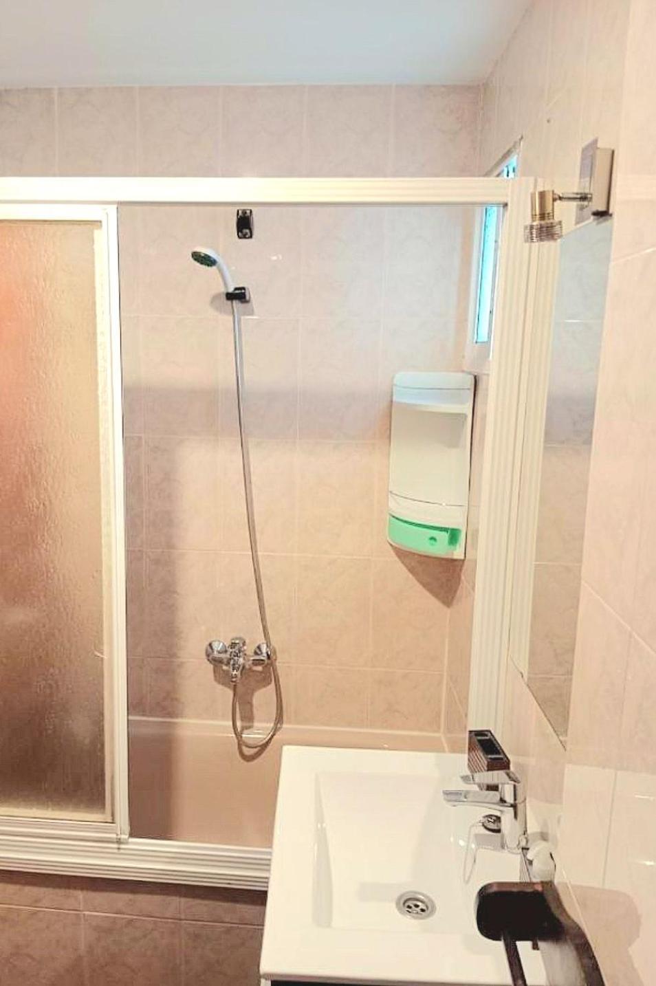 Apartamento Garcia Requena Jaén Esterno foto